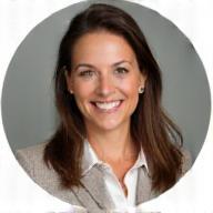 Aline Perrot, Conseillère clientèle